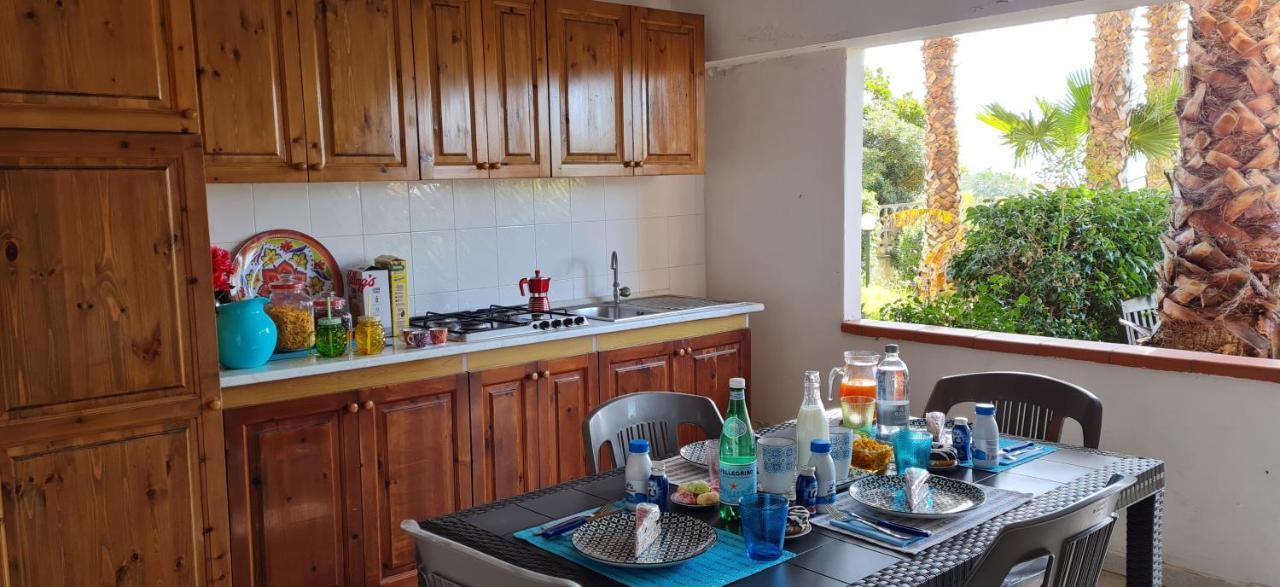 Aparthotel Ninfa Sul Mare 50 M E T R I Dal Mare Parcheggio Gratuito Custodito Capo Vaticano
