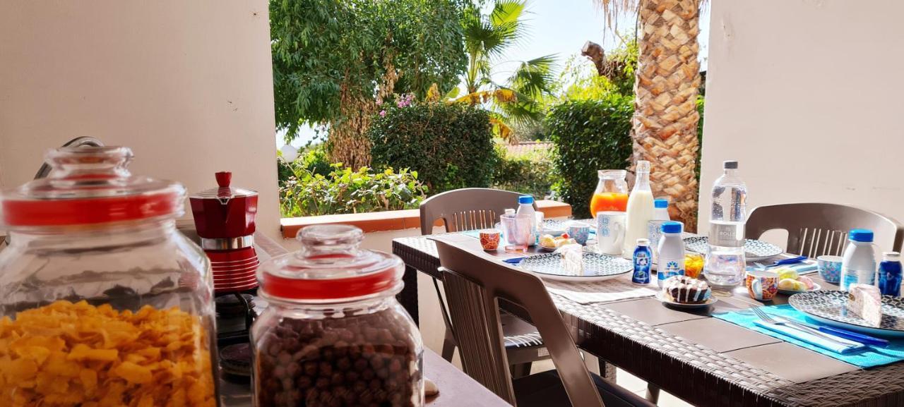 Aparthotel Ninfa Sul Mare 50 M E T R I Dal Mare Parcheggio Gratuito Custodito