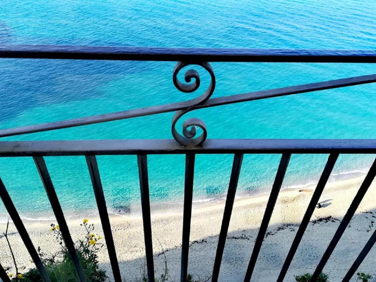 Aparthotel Ninfa Sul Mare 50 M E T R I Dal Mare Parcheggio Gratuito Custodito