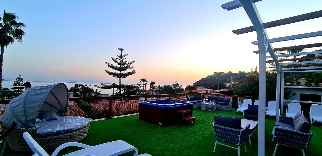 Aparthotel Ninfa Sul Mare 50 M E T R I Dal Mare Parcheggio Gratuito Custodito *