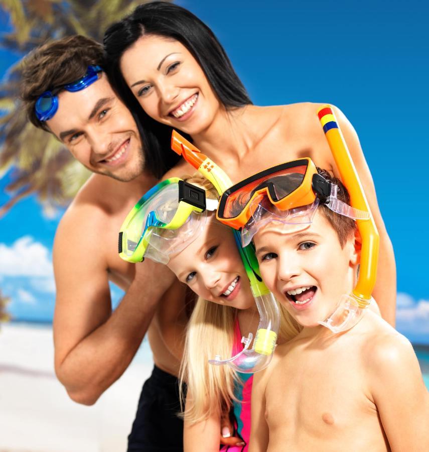 Ninfa Sul Mare 50 M E T R I Dal Mare Parcheggio Gratuito Custodito Aparthotel *
