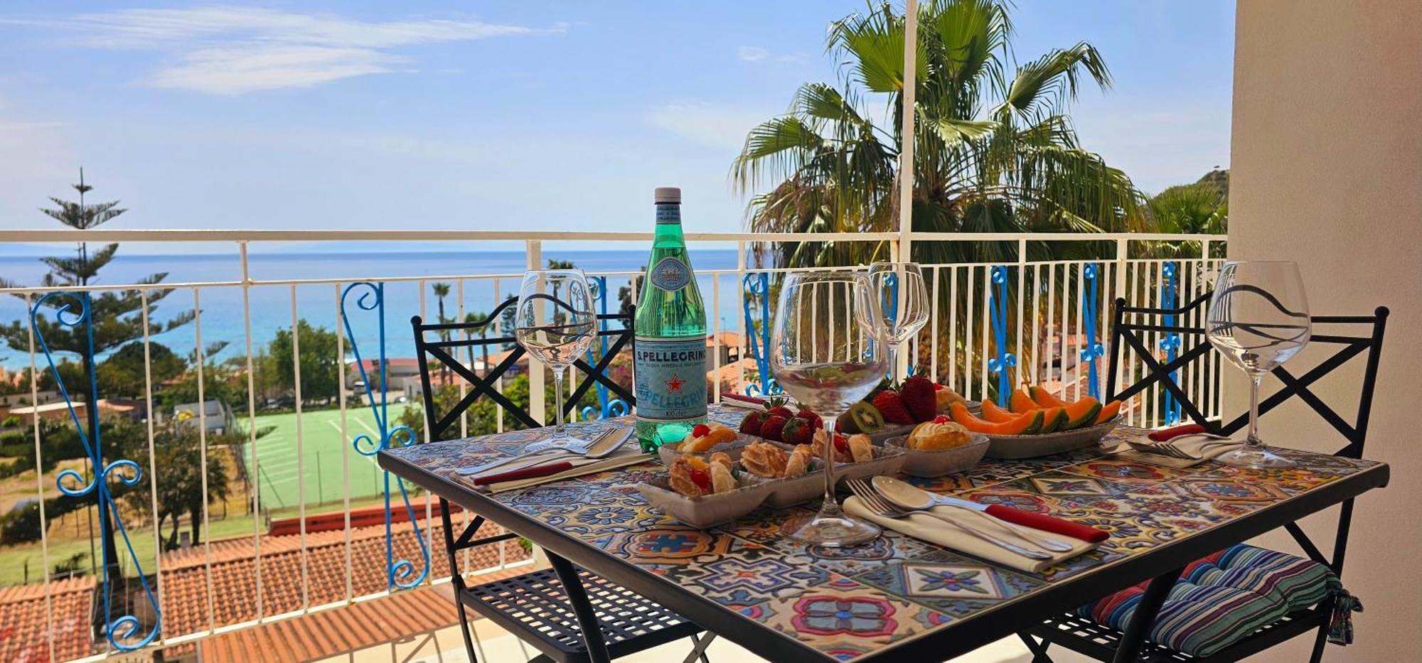 Aparthotel Ninfa Sul Mare 50 M E T R I Dal Mare Parcheggio Gratuito Custodito