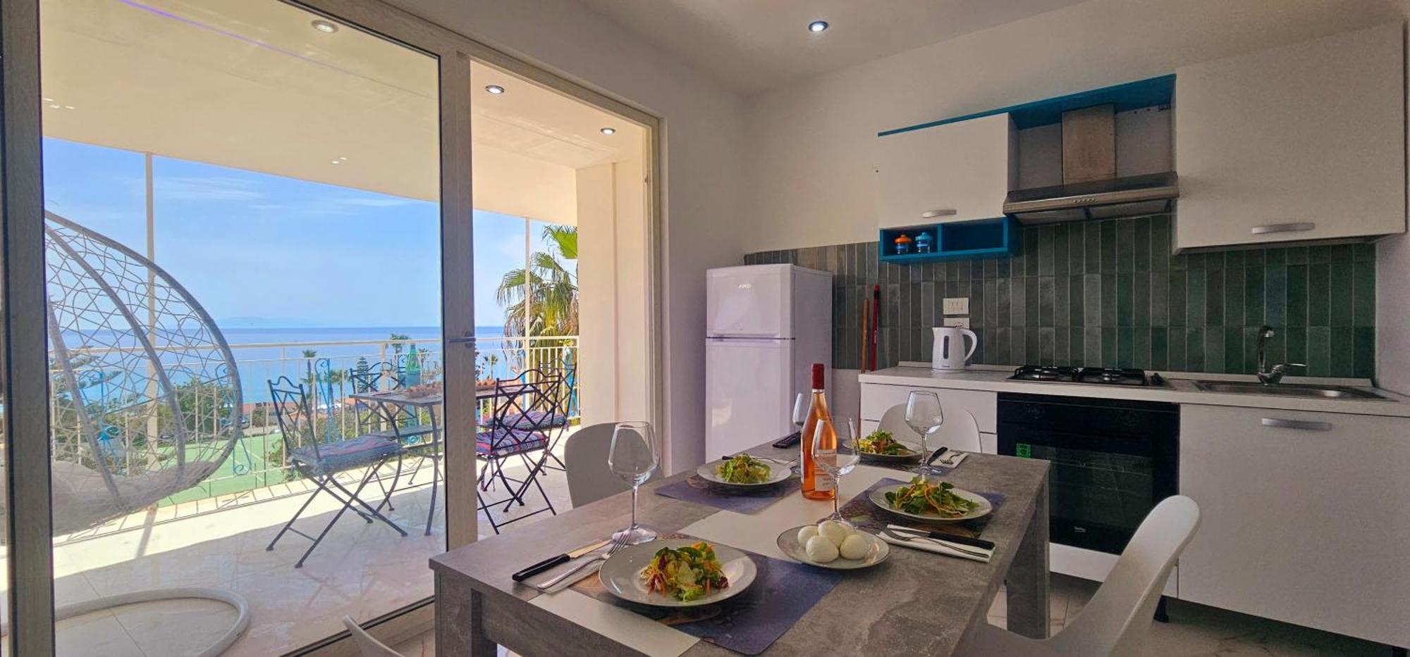 Aparthotel Ninfa Sul Mare 50 M E T R I Dal Mare Parcheggio Gratuito Custodito *